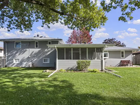 Exterior - 19714 Greenview Ave, Mokena, IL 60448 photo 2 of 4