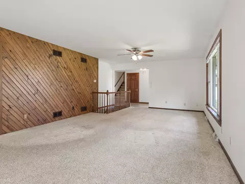 Living - 19714 Greenview Ave, Mokena, IL 60448 photo 2 of 4
