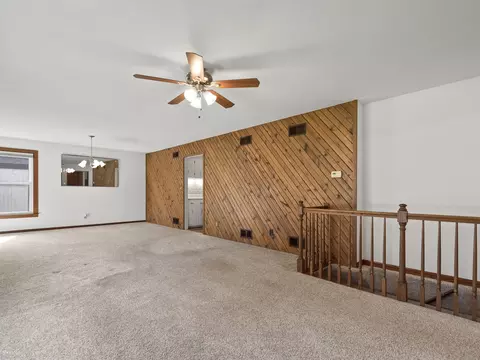 Living - 19714 Greenview Ave, Mokena, IL 60448 photo 3 of 4
