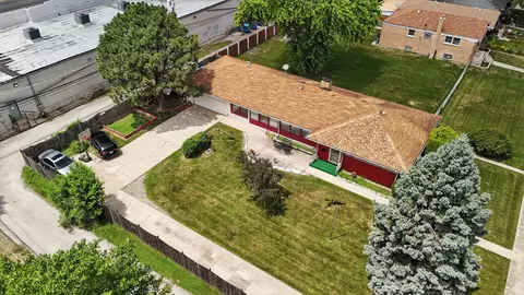 View/Area - 16632 Emerald Ave, Harvey, IL 60426 photo 1 of 2
