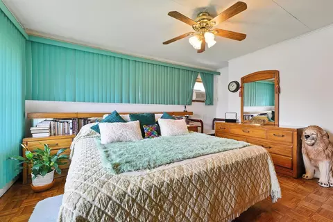 Bedroom - 16632 Emerald Ave, Harvey, IL 60426 photo 2 of 3