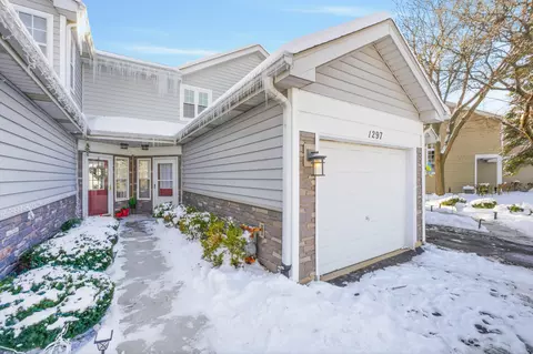 1297 Cranbrook Dr, Schaumburg, IL 60193