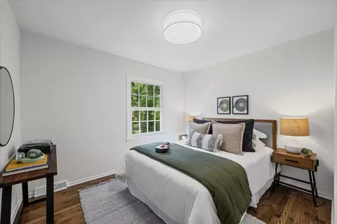Bedroom - 265 Randolph St, Glencoe, IL 60022 photo 1 of 8