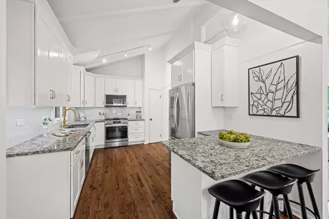 Kitchen - 265 Randolph St, Glencoe, IL 60022 photo 1 of 3