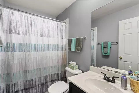 Bath - 1818 Lobelia Ln, Plainfield, IL 60586 photo 3 of 3