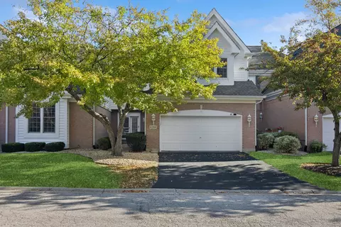 4284 Stableford Ln, Naperville, IL 60564