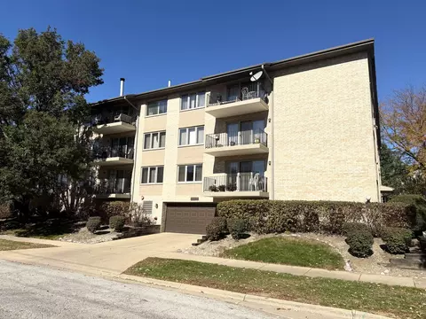 4530 W 93rd St #1D, Oak Lawn, IL 60453
