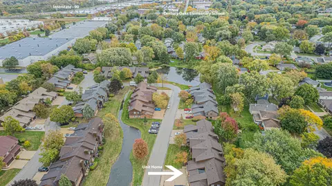 View/Area - 5 Creekside Cir #B, Elgin, IL 60123 photo 1 of 2