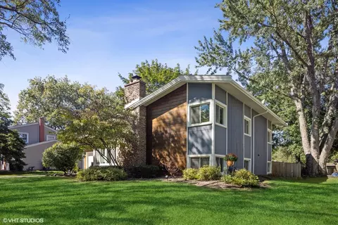 Undisclosed, Naperville, IL 60540 photo 3