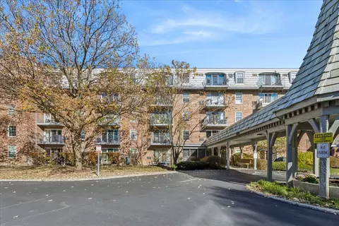 5125 Blodgett Ave #208T, Downers Grove, IL 60515
