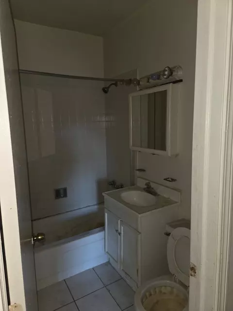 543 E 60th St #4, Chicago, IL 60637 photo 6
