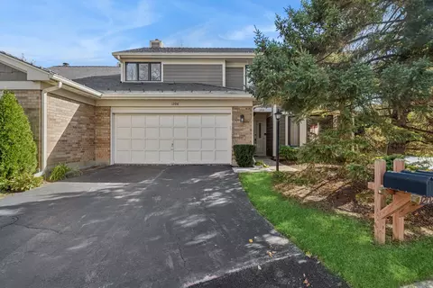 1206 Gulfstream Pkwy, Libertyville, IL 60048