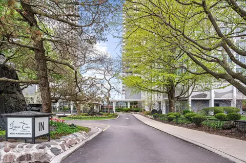 4250 N Marine Dr #2606, Chicago, IL 60613