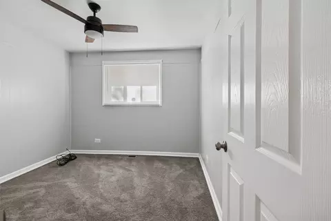 Bedroom - 9556 S Bennett Ave, Chicago, IL 60617 photo 7 of 8