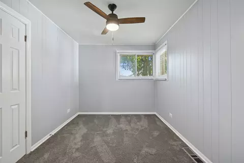 Bedroom - 9556 S Bennett Ave, Chicago, IL 60617 photo 2 of 8