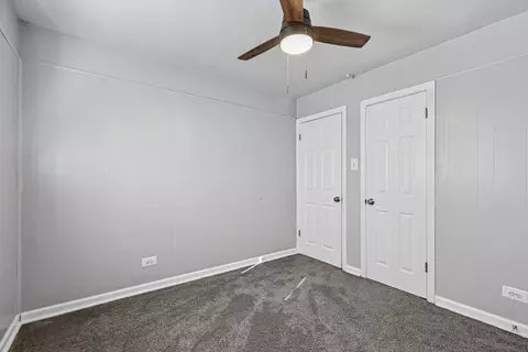 Bedroom - 9556 S Bennett Ave, Chicago, IL 60617 photo 3 of 8