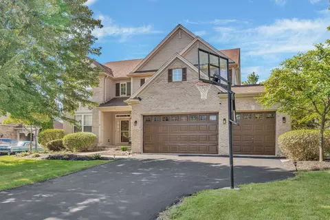 2772 Berman Rd, North Aurora, IL 60542