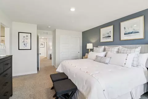 Bedroom - 1764 Stable Ln, Aurora, IL 60503 photo 3 of 8