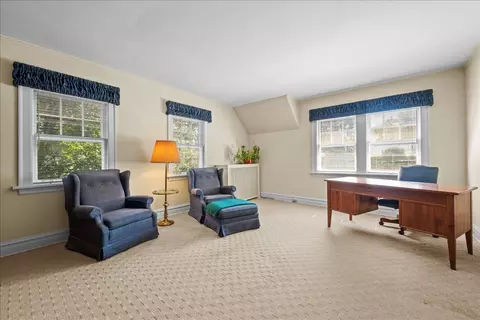 27 Logan Ter, Golf, IL 60029 photo 16
