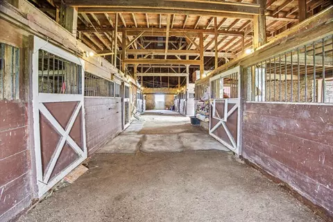 Entry Way - 9898 E 1200 North Rd, Chenoa, IL 61726 photo 4 of 5