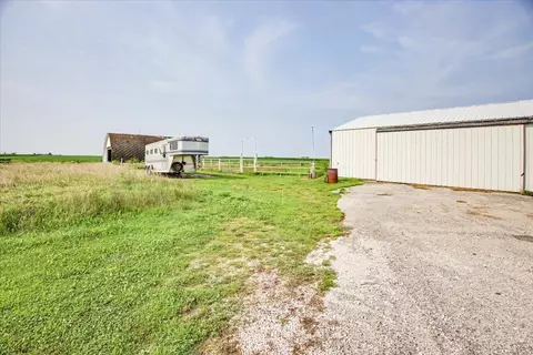 Exterior - 9898 E 1200 North Rd, Chenoa, IL 61726 photo 11 of 11