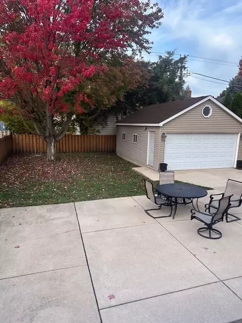 634 S Spring Rd, Elmhurst, IL 60126 photo 3