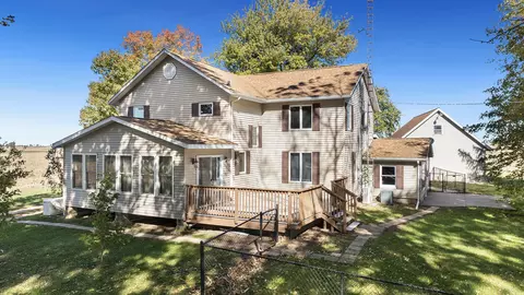 1182 Inlet Rd, Amboy, IL 61310