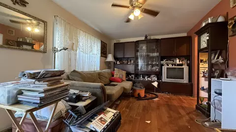 Other - 9457 Sumac Rd #E, Des Plaines, IL 60016 photo 4 of 7