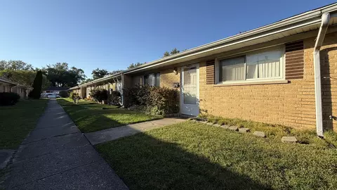 Other - 9457 Sumac Rd #E, Des Plaines, IL 60016 photo 2 of 7