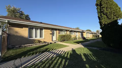 Other - 9457 Sumac Rd #E, Des Plaines, IL 60016 photo 1 of 7