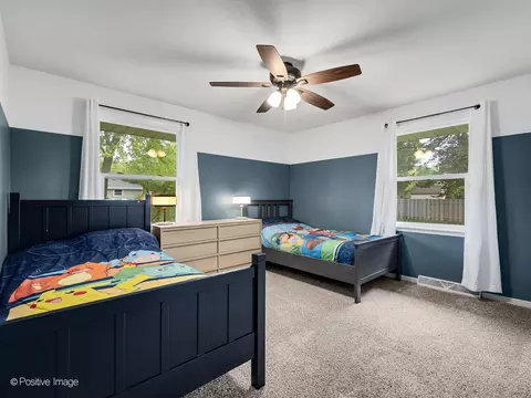 Bedroom - 2 Sunset Ln, Algonquin, IL 60102 photo 2 of 3