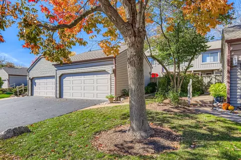 668 Shoreline Rd, Lake Barrington, IL 60010