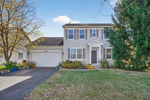 2722 Moraine Valley Rd, Wauconda, IL 60084