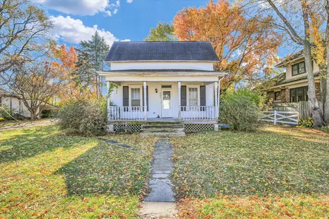 107 W Byron St, Sidney, IL 61877