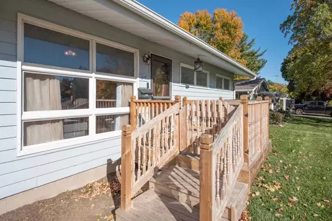 Exterior - 111 E Royal Dr, Dekalb, IL 60115 photo 4 of 7