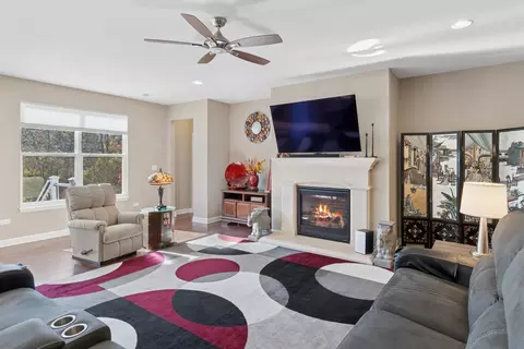 Living - 2972 Trillium Ct E, Aurora, IL 60506 photo 2 of 2