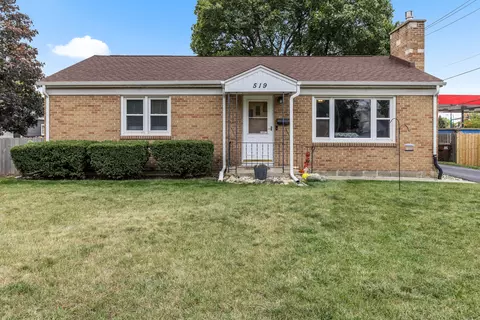 519 Parkway Ave, Loves Park, IL 61111