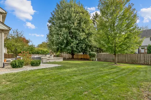 Exterior - 1971 Peach Tree Ln, Algonquin, IL 60102 photo 5 of 6