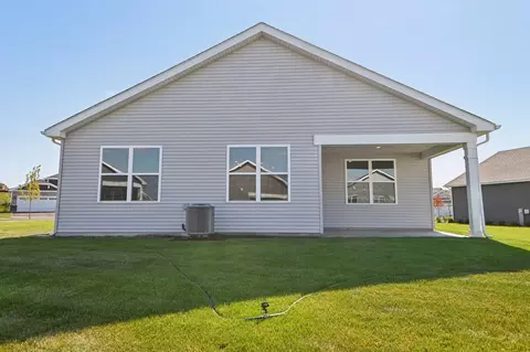 Exterior - 1244 Wild Tulip Ct, Bartlett, IL 60103 photo 5 of 6