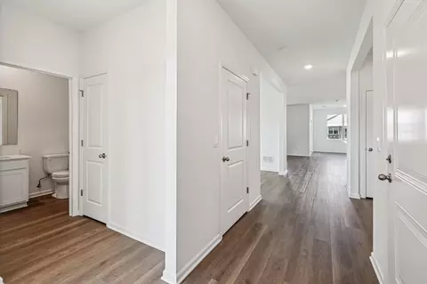 Entry Way - 1244 Wild Tulip Ct, Bartlett, IL 60103 photo 1 of 3