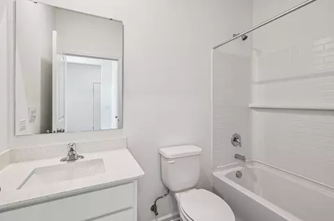 Bath - 1244 Wild Tulip Ct, Bartlett, IL 60103 photo 1 of 3