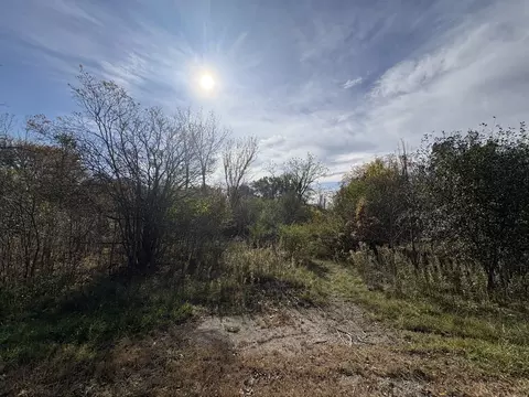 1854 Checker Rd, Long Grove, IL 60047