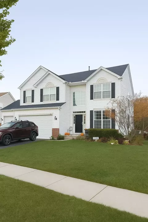 246 W Winding Trail Cir, Round Lake, IL 60073