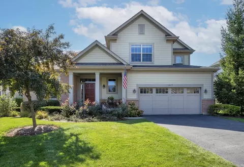 1917 Dauntless Dr, Glenview, IL 60026
