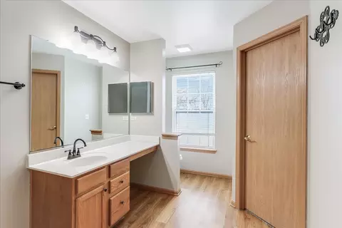 Bath - 600 Spring Dr, Marengo, IL 60152 photo 2 of 4