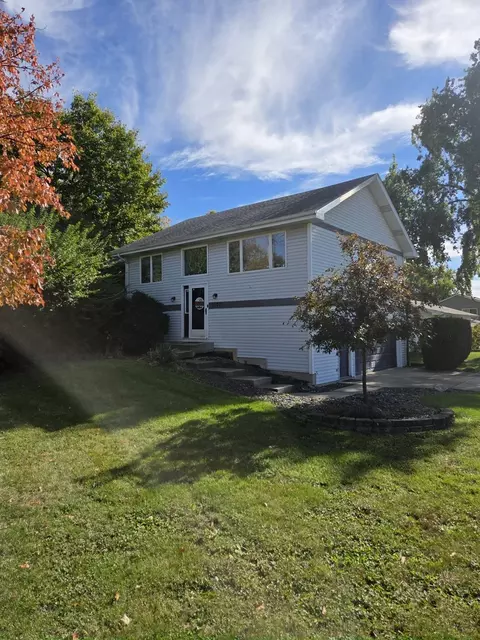 1170 Mccarthy Rd, Lemont, IL 60439