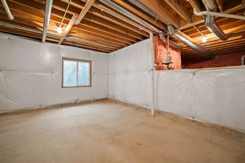 Other - 1176 Heathrow Ln, Aurora, IL 60502 photo 7 of 8