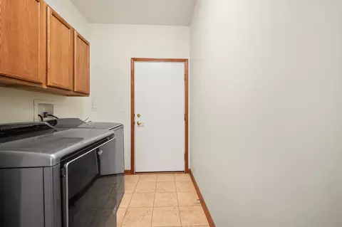 Other - 1176 Heathrow Ln, Aurora, IL 60502 photo 5 of 8