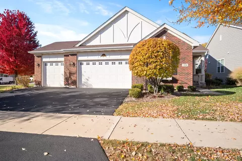 1176 Heathrow Ln, Aurora, IL 60502