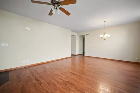Living - 1176 Heathrow Ln, Aurora, IL 60502 photo 3 of 7